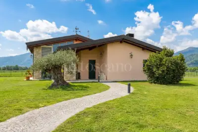 Villa in vendita, Via Mariola, Gussago