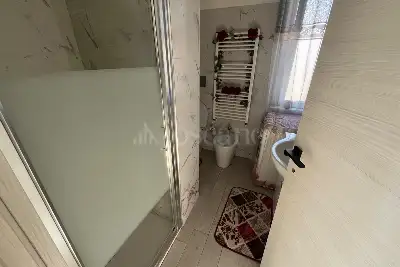 Casa in vendita, Via Lorenteggio, Milano