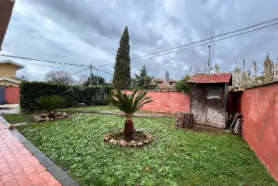 Villa in vendita, Via Vandoies, Roma