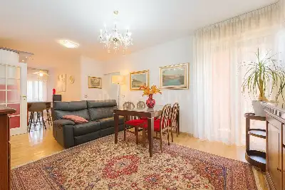 Casa in vendita, Viale Michelangelo, Sirmione