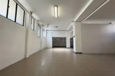 Laboratorio in vendita, Via dei Tulipani, Milano