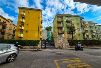 Casa in vendita, Via Consalvo, Napoli