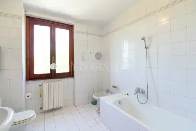 Casa Indipendente in vendita, Via Francesco Baracca, Cantù