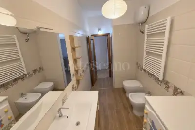 Casa in vendita, Via Gennaro Capuozzo, Napoli