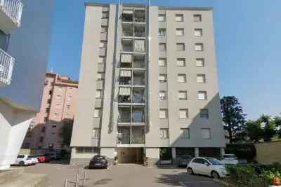 Casa in vendita, Via Giuseppe Parini, Corsico