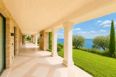 Villa in vendita, Via Alessandro Volta, Padenghe sul Garda