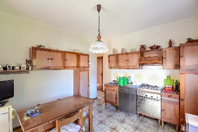 Casa in vendita, Via Bellinzona, Como