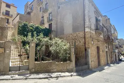 Casa in vendita, Via Roma, Calascibetta