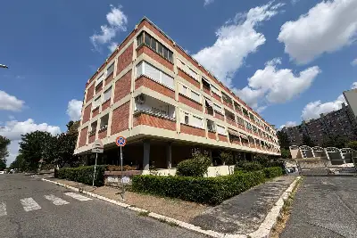 Casa in vendita, Via Carlo Avolio, Roma