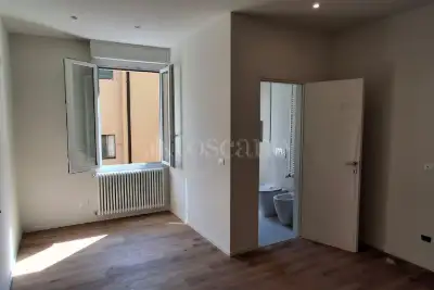 Casa in vendita, Via Centotrecento, Bologna