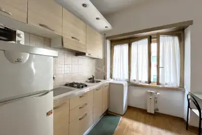 Casa in vendita, Via Caprese, Roma