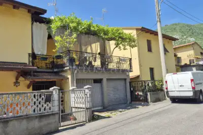 Casa in vendita, Via Giacomo Benvenuti, Brescia