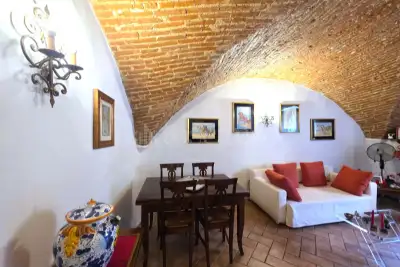 Casa in vendita, Via dei Tavolini, Firenze
