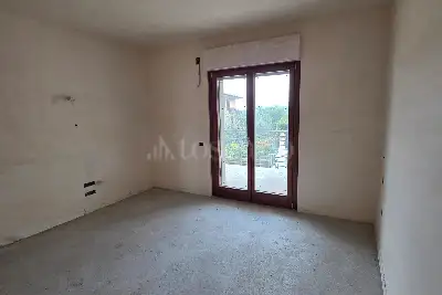 Villino a Schiera in vendita, Strada Provinciale 15 - Contrada Paterno, Loreto Aprutino