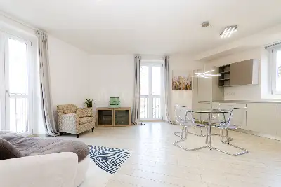 Casa in vendita, Via Carlo Farini, Milano