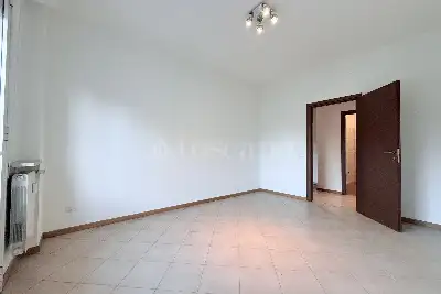 Casa in vendita, Via Francesco Primaticcio, Milano