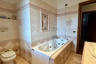 Villino a Schiera in vendita, Via del Fosso dell'Acqua Mariana, Roma