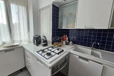 Casa in vendita, Largo Pannonia, Roma