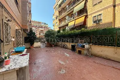 Casa in vendita, via Alcide Pedretti , Roma