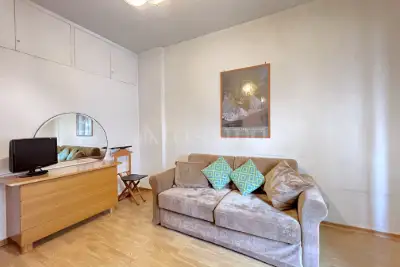 Casa in vendita, Via Caprese, Roma