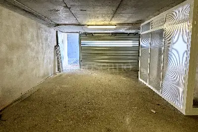 Box in vendita, Via di Quarto Rubbie, Roma