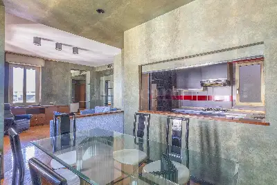 Casa in vendita, Via Giovanni Battista Morgagni, Milano