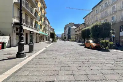 Negozio in affitto, Corso Vittorio Emanuele II, Avellino