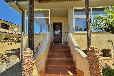 Villa in vendita, Via Dei Glicini , Ladispoli