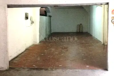 Garage in vendita, Via Emma Carelli , Roma