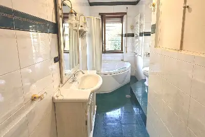 Casa Indipendente in vendita, Via Fratelli Cervi, Roma