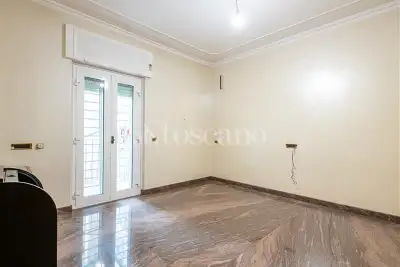 Ufficio in affitto, Via Alessandro Manzoni, Bari