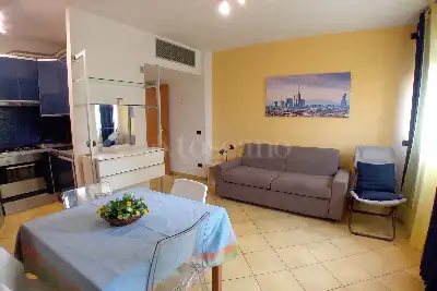 Casa in affitto, Piazza della Trivulziana, Milano