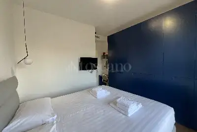 Casa in vendita, Via Giambellino, Milano