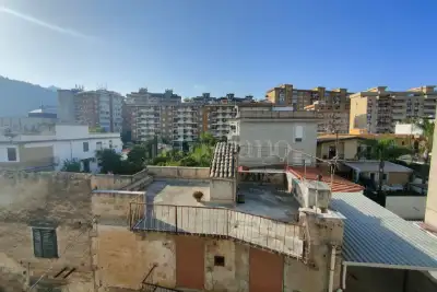 Casa in vendita, Via Santa Venera, Palermo
