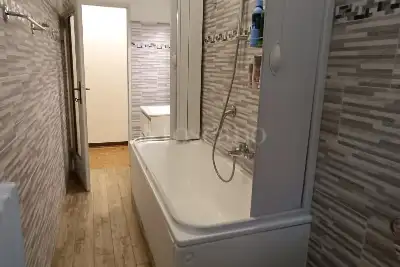 Casa in vendita, Via Ugo Betti, Milano