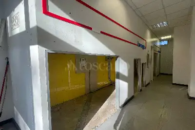 Negozio in affitto, Viale Leonardo da Vinci, Roma