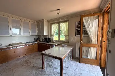 Casa Indipendente in vendita, Via dei Castagneti, Cellatica