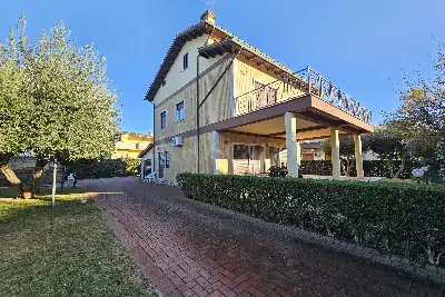 Villa in vendita, via delle roselle, Anzio