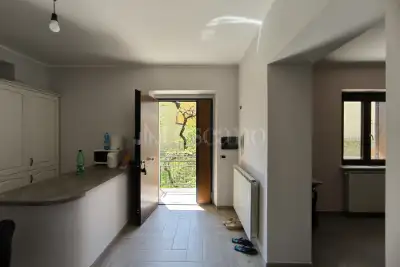 Casa Indipendente in vendita, Via Picente, Montereale