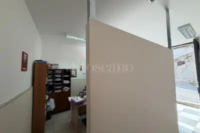 Magazzino in vendita, Via Luciano Pavarotti, Catania