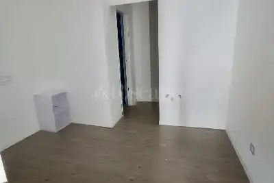 Negozio in affitto, Città Giardino , Terni