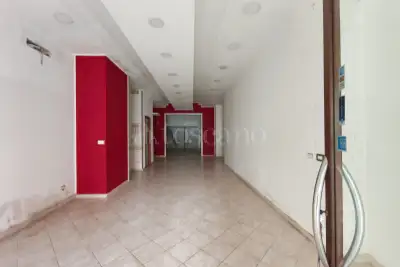 Negozio in affitto, Viale Commenda, Brindisi