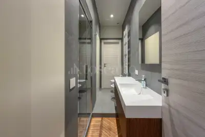 Casa in vendita, Via Podgora, Milano