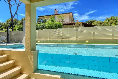 Villa in vendita, Via Luigi Pirandello, Camaiore