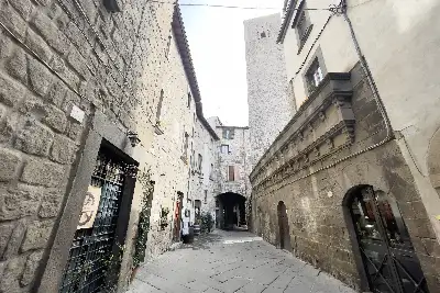Casa in vendita, Via San Pellegrino, Viterbo