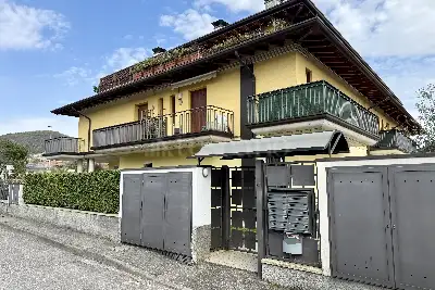 Casa in vendita, Via V. Busi, Rezzato