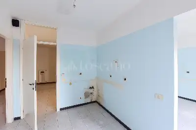 Casa in vendita, Via Adua, Erba