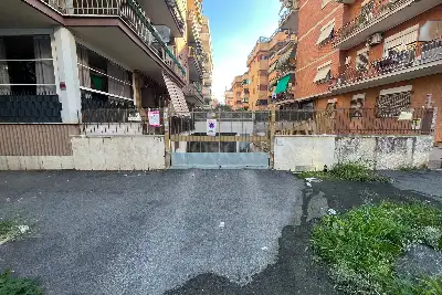 Box in vendita, Via delle Aleutine, Roma