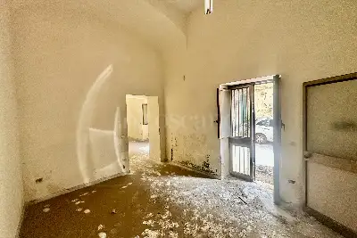 Negozio in vendita, Via Fulvio Renella, Caserta