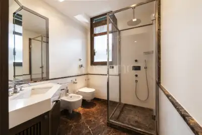 Casa in vendita, Via Uberto Visconti di Modrone, Milano
